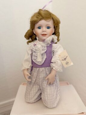 Edwin M Knowles “Shelly” Porcelain Doll ⭐️NEW IN BOX